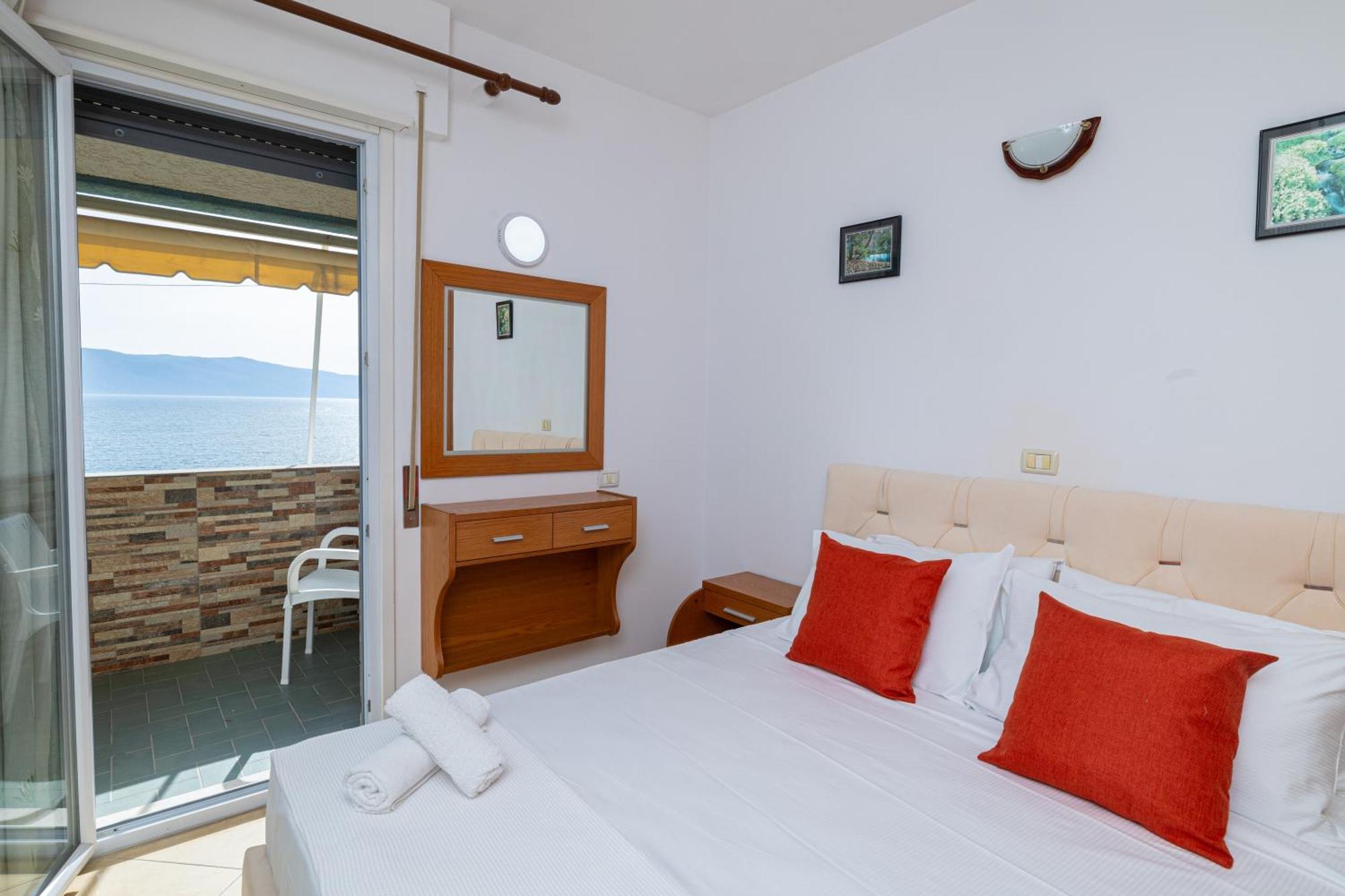 Lucas Apartments Rental Vlora Kültér fotó